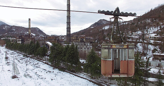 Sovietopia_Foto_tkvar_cablecar.jpg  